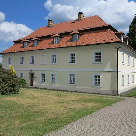 Zámecký Sloup Casa de hóspedes